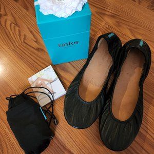 Matte Black Tieks shoes size 10